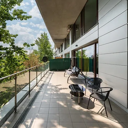 Appartement Ochota Deluxe By Bookinghost