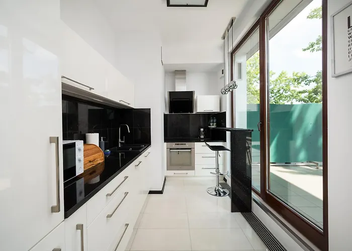 Ochota Deluxe By Bookinghost *