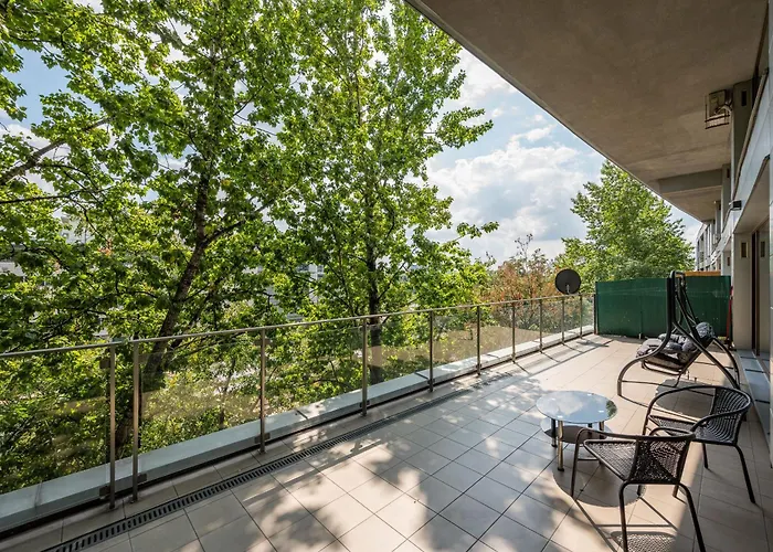 Ochota Deluxe By Bookinghost * Warsaw